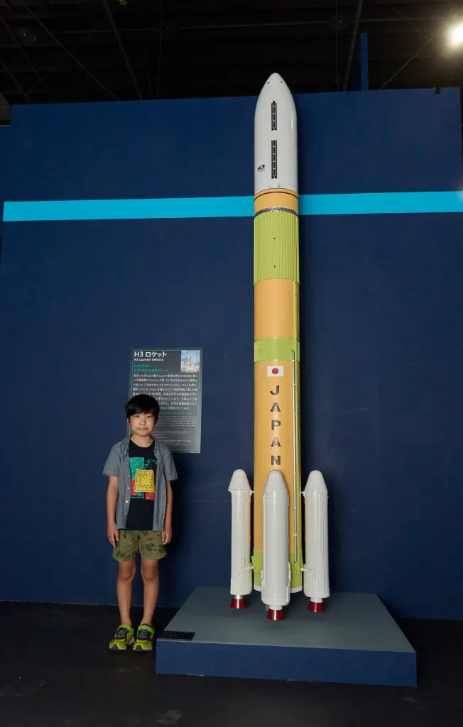 今夏は特別展「深宇宙展」へ！最先端の宇宙を体感し、自分だけの