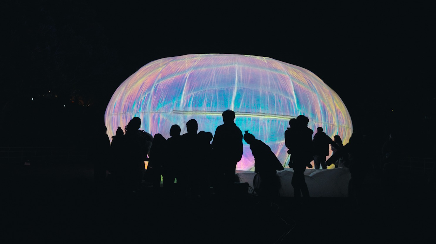 INTER-WORLD/SPHERE The relation of air, water, light and us