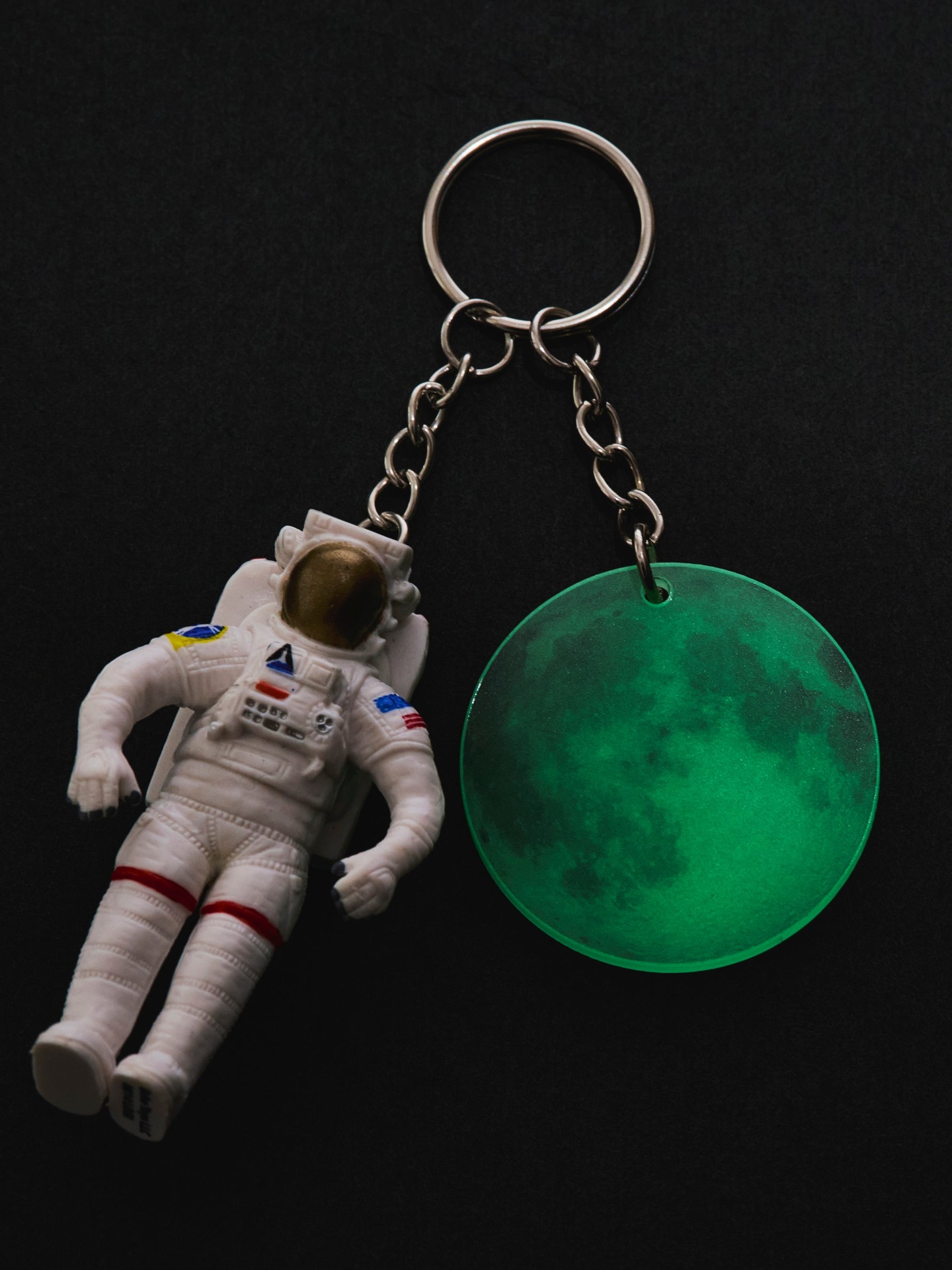 宇宙飛行士と蓄光の月 Key Charm